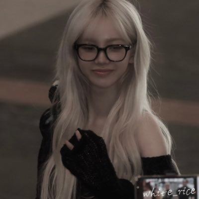 bts & aespa ♡ honkai, wind breaker.⠀ ⠀ ⠀ ⠀⠀⠀ ⠀ ⠀ ⠀⠀ I will be alone again tonight my dear⠀ ⠀ ⠀ ⠀⠀⠀⠀ ⠀⠀⠀ не нуна, а луна.