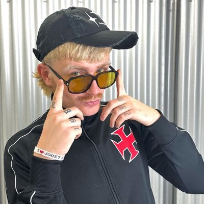 Joost pictures/videos from stories and posts (I try to find the original source for every photo)
