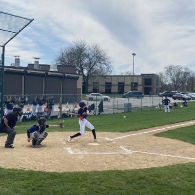 OPRF class of 2026 || MIF/3B/OF|| Longshots baseball 17u || rylansoble26@gmail.com || 6’1 175 lb || 7088352858