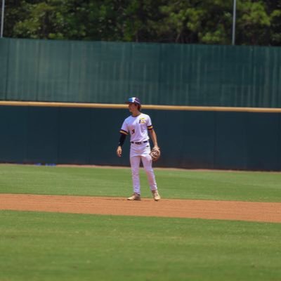jacob_easley18's profile picture. 2027 SS/RHP | 5’9” 155 | R/R | 7.06 60 | EV: 93 | Velo: 83 | FB: 80 | Prairieville Highschool (LA) | Impact Baseball | 225-936-6076 | GPA: 4.0 | Uncommitted