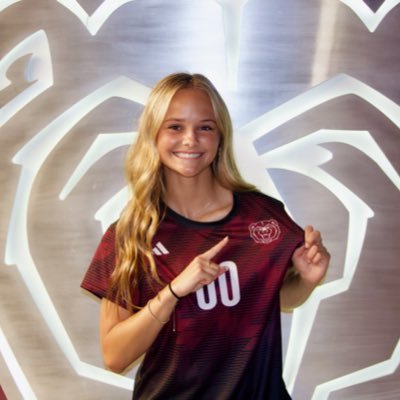 2025👩🎓Lee’s Summit West Varsity #10|4.3 gpa|KC Athletics Soccer Club #00| ECRL |All conference ECNLR | MO ODP-ODP Region camp| 4 x KS State Cup Champion |