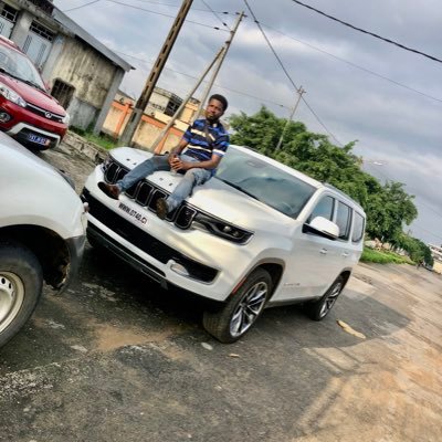Artiste rappeur ivoirien évoluant dans la capitale d’Abidjan découvre mon nouveau son ici : https://t.co/wuZSMbfW8t