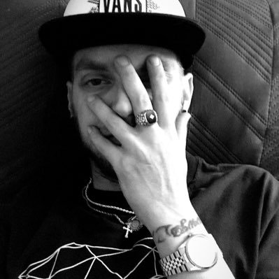 ZDeyton_21's profile picture. ✌️