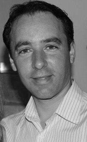 lapisartistico's profile picture. Artista plástico especializado em desenhos com lápis preto retratos