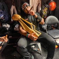 Superman (@i_am_tknight) 's Twitter Profile