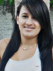 21 anos,  Trabalho & sou estudante de Enfermagem , ciumenta, boba, americana sofredora, natalense, Solteira, irônica, amo mt minha família & amigos s2...