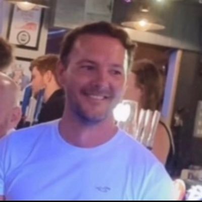 AMCGMEBRIT's profile picture. AMC AND GME TO THE CEILING. MOASS INCOMING