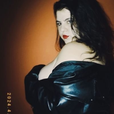 Insta: mica.piccolii
Aclaracion: Todo lo que me cae mal y me gusta lo publico y es mucho
Principal medio de expresion...
Y al que no le gusta que se joda...