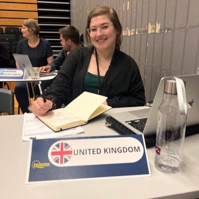 Scottish Deaf BSL user | 22 | 3rd year Politics+Social Policy student | Fmr MSYP 19-21 | BSL 2022 Adv Member | BDAYouth Chair. Views represents me and only me