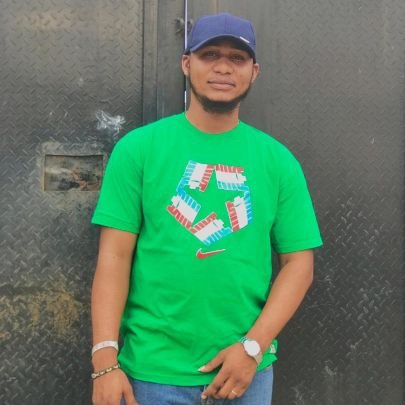 ur1jayboy's profile picture. I'm a Linguist, Unisex Fashion Designer, Journalist and Business Support Professional. A die hard #MUFC fan and I follow back ASAP