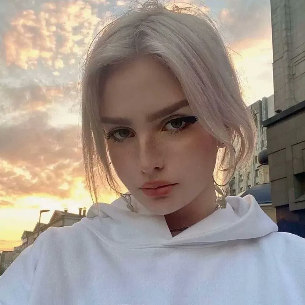 vez65b8i785e's profile picture. A new beginning  @GoKu88938390163
