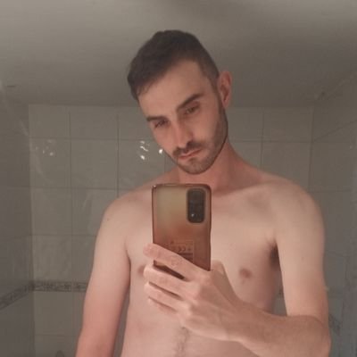Contenido propio. Me va el cruising y el rollo mamadas. MD si quieres grabar