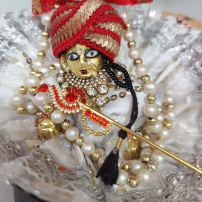 _Nisha_Saxena's profile picture. 