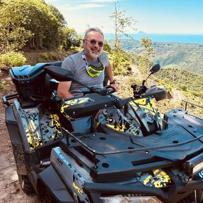 reggino, nazionalista,disabile, un ragazzino del 68.
