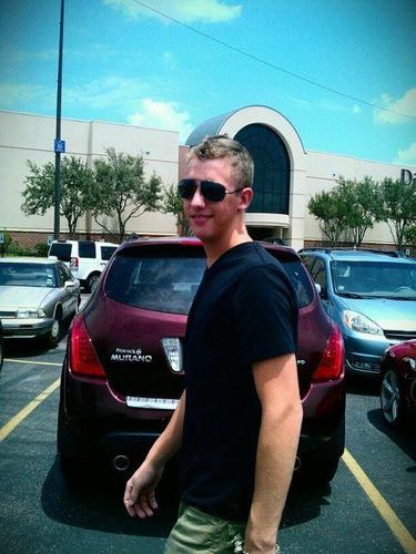 beauxtheheaux's profile picture. 