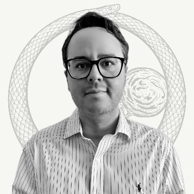 Formulo o infinito, armazenado em meu íntimo.