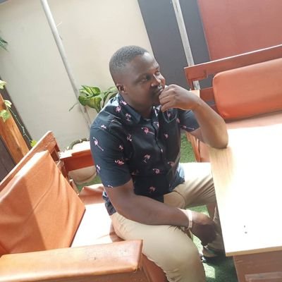 EMMYAK's profile picture. 