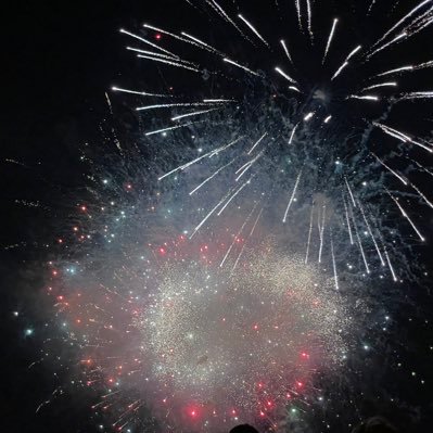 SuzyBSuz's profile picture. Manifesting my true dreams; Teacher, lover of animals, children, and most adults...