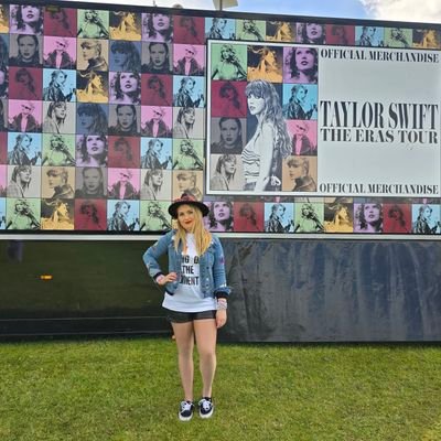 28 | Swiftie since '08 🇬🇧 I dream of meeting Taylor 💫
Speak Now Tour | 1989 World Tour | Reputation Tour x 2 |
Eras Tour Wembely N1, N2 & Liverpool N3💜