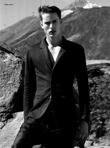 EddisNicolas's profile picture. 