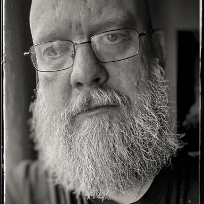 Las Vegas freelance photographer and artist. Member in good standing of the @pinkforkmafia
