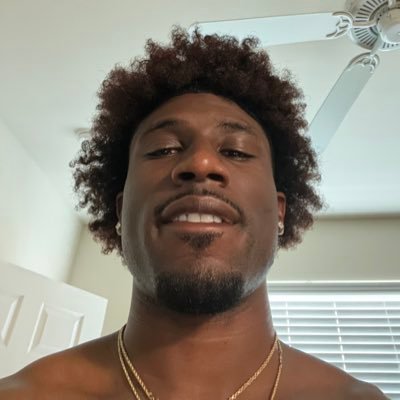 SC. singer/songwriter. link in the bio for my new music 👍🏾