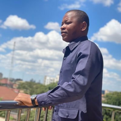 💻🧠Ingénieur en réseau informatique\Diplômé en sciences com & financières\✨le plus jeune congressiste UDPS✌️2018\Communicant et Ass du SG @AugustinKabuyaT🇨🇩