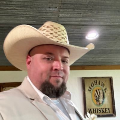 JoshAM3ni3's profile picture. 