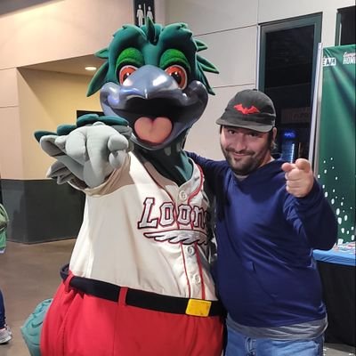 AaronCrann's profile picture. I like to read books and watch movies and football. I play golf with friends.