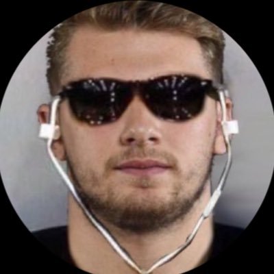 Podcaster🎤🎧| Business owner/Entrepreneur |Philadelphia Eagles |Yanks| Mavs