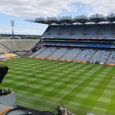Curating; News, Views, Gossip & Results From: #GAA #COYI #WHUFC ⚒️ #Soccer #Rugby #Golf #NFL #NBA.
SUBSCRIBE @ https://t.co/5OSGFidr7J