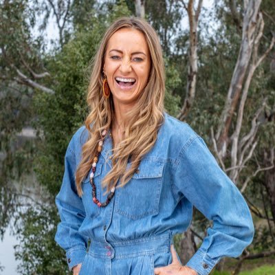 Proud Bundjalung woman. Owner of Karkalla Byron Bay. Lover of native indigenous food.