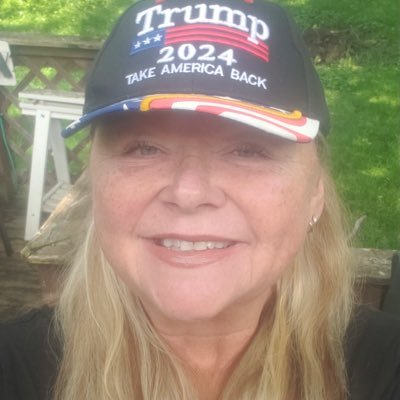 2nd amendment is our right! #BUILDTHEWALL I am ashamed of our government, but I love my country ❤️🇺🇸