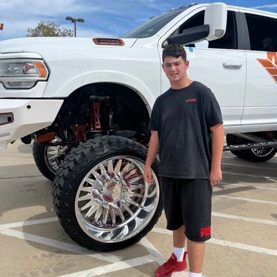 Julian7514691's profile picture. 