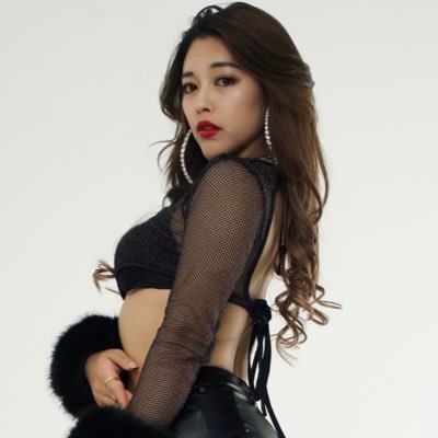 戦うギャルの代弁者👱🏽♀️💅🏾💄/ Singer / Dancer / SurvibeS🇯🇵/CGO🌈💗/ ▶︎湘南乃風バックアップダンサー ▶︎サマーソニック大阪ダンサー出演 ▶︎なるみ・岡村の過ぎるTV出演 ▶︎オッズパーク!CM出演中▶︎ゆるふわギャングバックコーラス