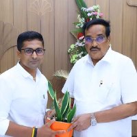 Arik Gandhi 🇮🇳 (@arikgandhi) 's Twitter Profile Photo Arik Gandhi 🇮🇳 (@arikgandhi) 's Twitter Profile Photo