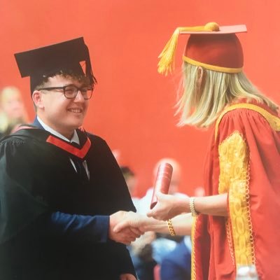 BSc in Marine Biology at the University of Essex 🦈🐠, Manager/Chef 👨🍳🔪, Olivia, Arthur, Sebastian and Meg❤️