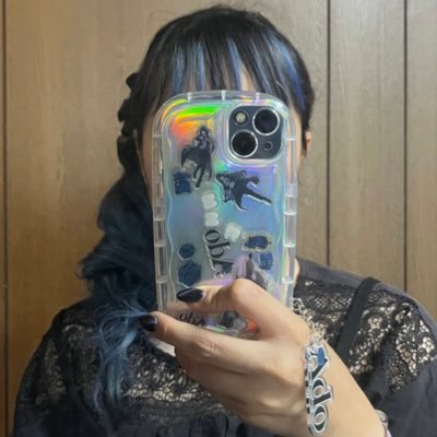 Adoちゃん💙アドローザトルマリィ🐈⬛ファントムシータ🩵🦋を子供と共に応援している2児の母✨歌うAdoちゃんはもちろん喋るAdoちゃんがとても好き♡無言フォローどうぞ!娘➡️@suinano0605 ファントムシータ垢➡️@maika_siita ⬇️🔗リンク先は自己紹介カード #Adoハンドメイド部