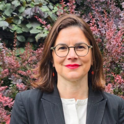 Première Adjointe au Maire de @lillefrance @Ardeslandes • Vice-Présidente @MetropoleLille • Enseignante • @partisocialiste
