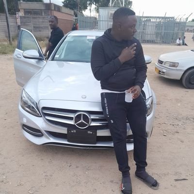 Loose Canon || state security personal|| Manchester UTD🚩 || any minute now🇿🇼