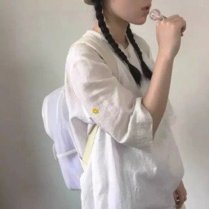 abisu494004's profile picture. 