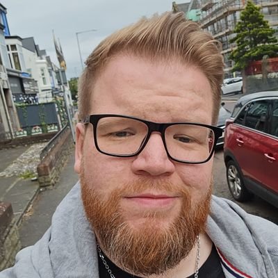 Moxi_streamer's profile picture. Tech lead | cat lover | lorcana player | gymer | engaged (Luke ❤️) 🌈💍 open | Pokemon go (level 42)