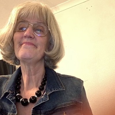 susanthorp30318's profile picture. Politics , gardening , art….🦋❤️👀
Love animal keen interest in art and gardening ….🧑‍🌾
Should have remain in union …🇪🇺like kids..