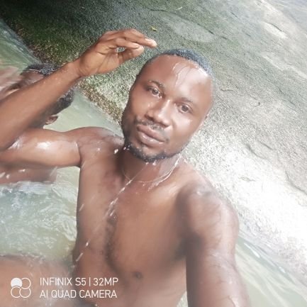 unyimeanie87309's profile picture. 