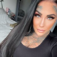 QueenZee_xxx (@queenzee_xxx) 's Twitter Profile