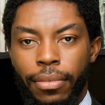 Legal Practitioner| Human Rights Activist| Property Consultant| ADR Advocate| Relationship Expert| HR Personnel| Lover of life and a Chelsea and Madrid fan💙 ⚽