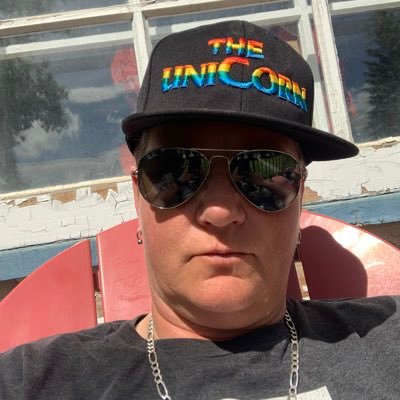 TinaSever73's profile picture. Nature/Animal/Humanity Lover~YYC/Local/Queer/Female Owned-Op’d/Small Biz/Clean Products Supporter ~ Proud Aunt - DO THE RIGHT THING, EVEN IF NOBODY’S LOOKING