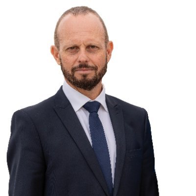 Candidat Parti Radical, Ensemble pour la République !, sur le 2e circonscription du Calvados, Avocat et essayiste
