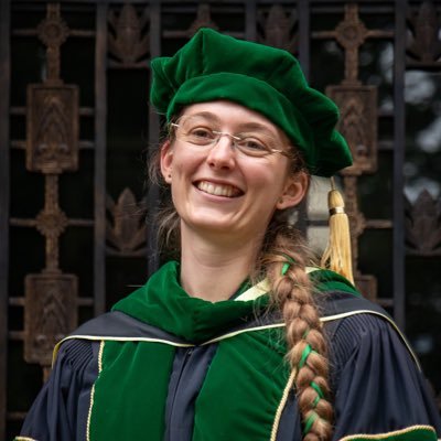 Everything is about plants in the end (she/her) 🏳️🌈 @EcoEvo_ANU/@AdrienneNicotra Postdoc | @UOregon PhD '24 | @collegeatlantic '18