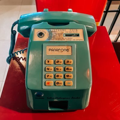 uniqlohhh's profile picture. Isinya konten canda tawa
Dan keluh kesah.